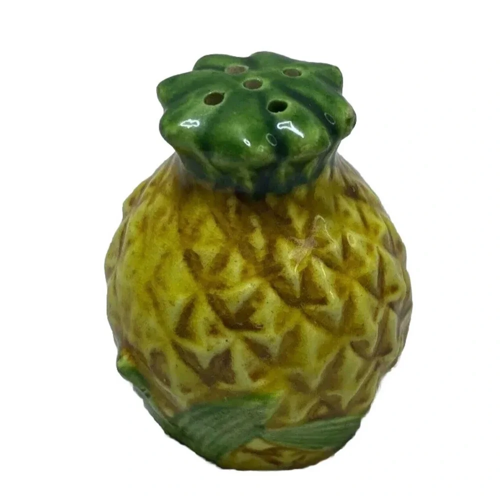 VTG Mini Pineapple Salt /Pepper Shaker Set Japan Hawaii Yellow With Green Leaves